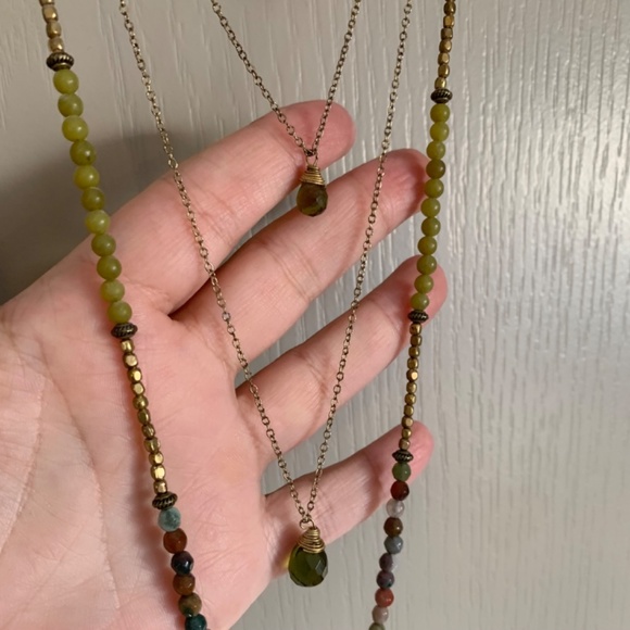 Unique triple strand necklace - semi precious stones - Picture 4 of 10